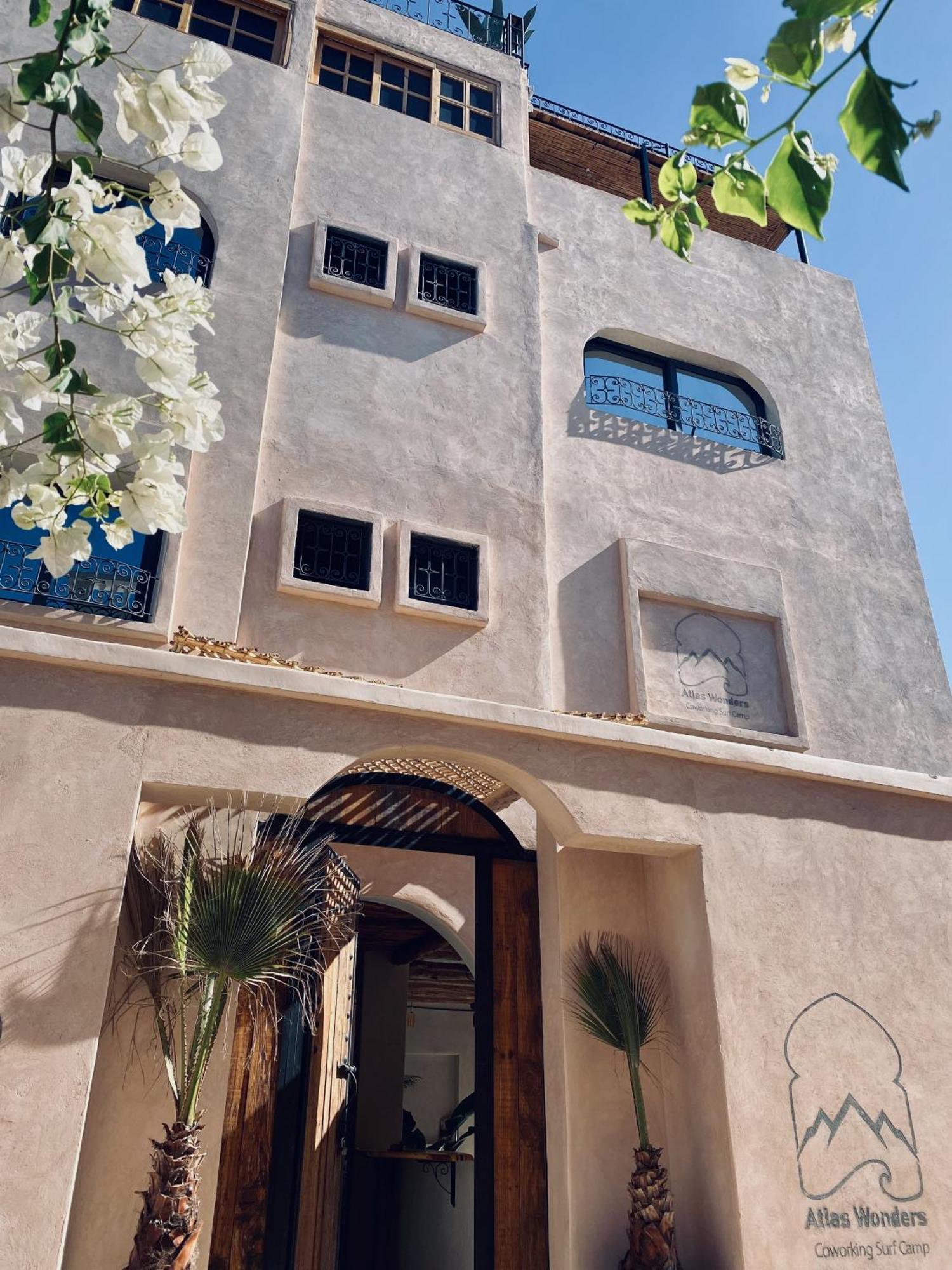 Atlas Wonders Coworking Surf Camp Taghazout Kültér fotó